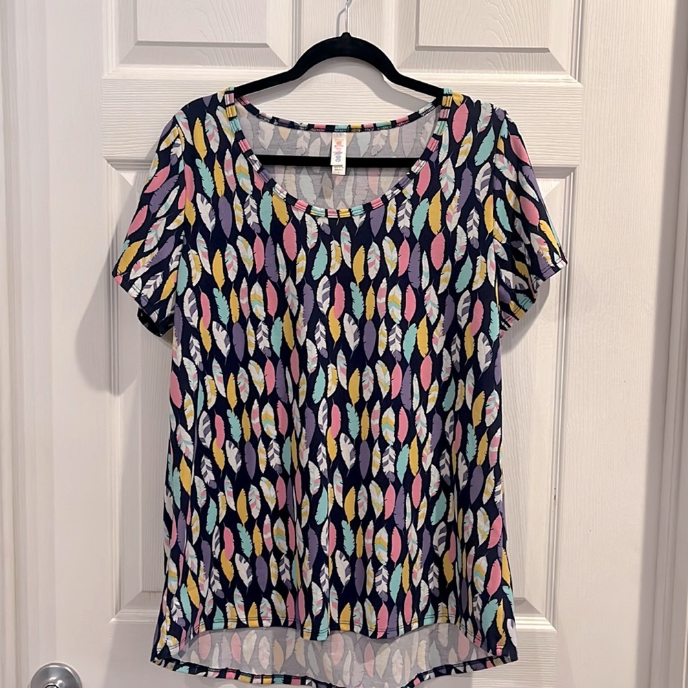 Lularoe top